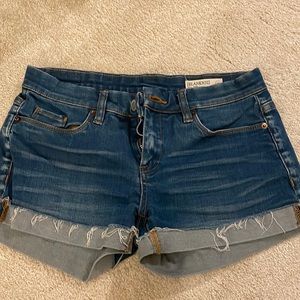 Blanknyc roll over jean shorts size 26